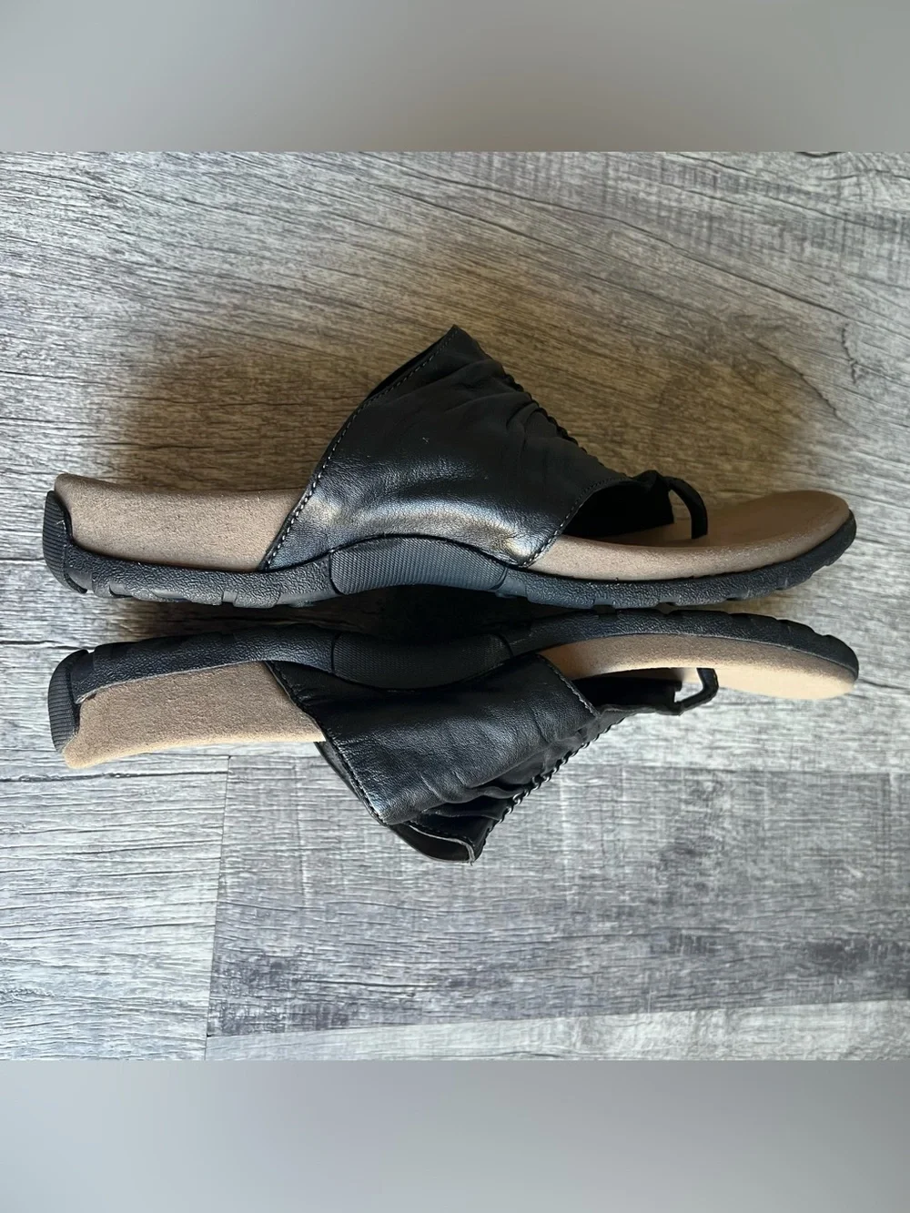 Taos Footwear soft ruched